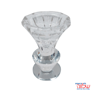 פמוט זכוכית על רגל