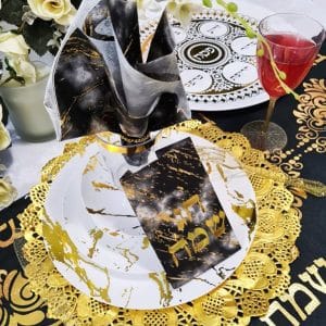 ישרכארט-שולחן שיש לבן זהב 10 סועדים